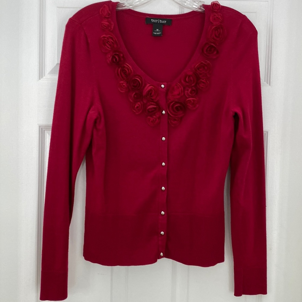 Perfect addition to your holiday wardrobe!